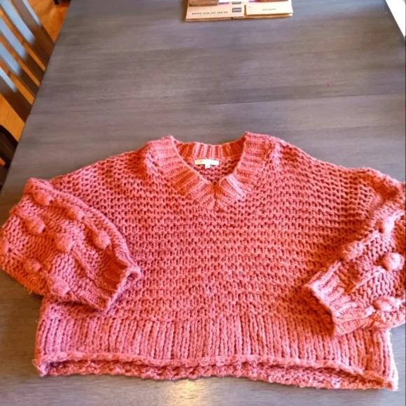 FAVLUX Sweater NWOT - Picture 1 of 4